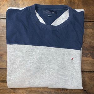 Tommy Hilfiger tee large
